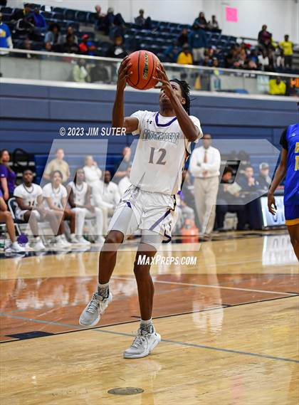 Thumbnail 2 in Washington vs Center (UIL 4A Reg III Semifinal) photogallery.