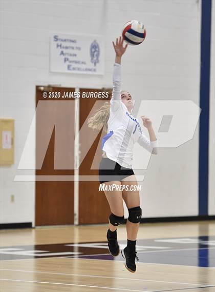 Thumbnail 1 in Notre Dame @ Girls Prep photogallery.