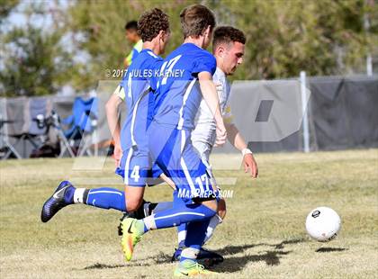Thumbnail 3 in Desert Oasis vs Bishop Gorman photogallery.