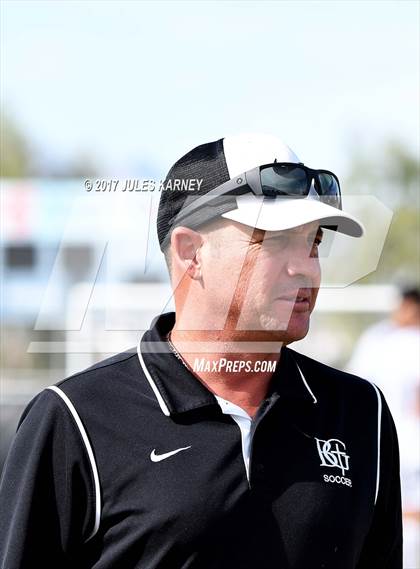 Thumbnail 2 in Desert Oasis vs Bishop Gorman photogallery.