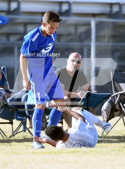 Thumbnail 3 in Desert Oasis vs Bishop Gorman photogallery.