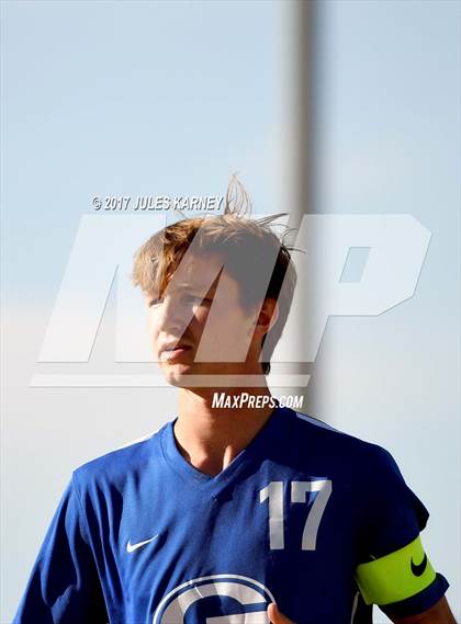 Thumbnail 2 in Desert Oasis vs Bishop Gorman photogallery.