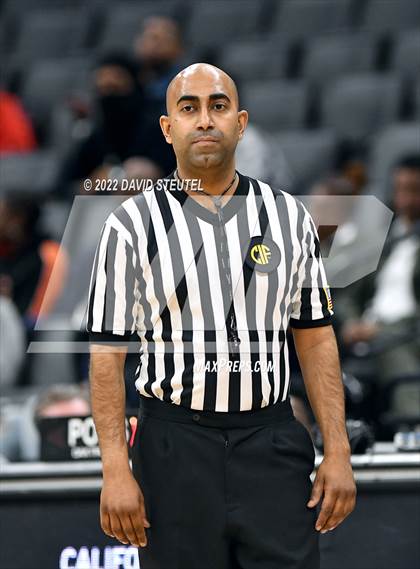 Thumbnail 1 in Damien vs. Clovis North (CIF State D1 Final) photogallery.