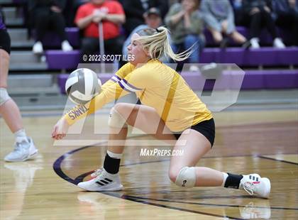 Thumbnail 2 in Unioto vs. Circleville (OHSAA D2 District) photogallery.