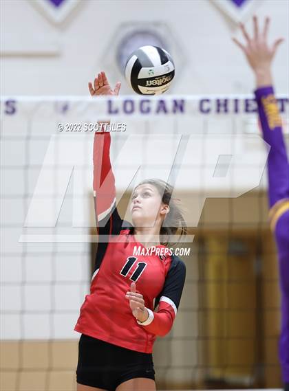 Thumbnail 3 in Unioto vs. Circleville (OHSAA D2 District) photogallery.