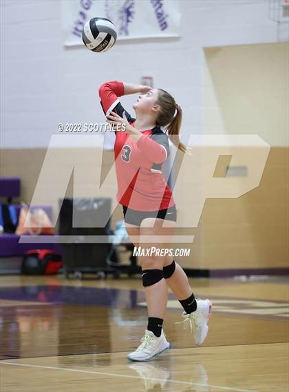 Thumbnail 1 in Unioto vs. Circleville (OHSAA D2 District) photogallery.