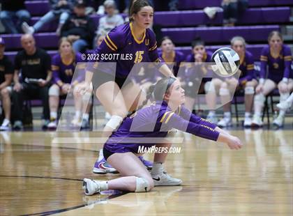 Thumbnail 3 in Unioto vs. Circleville (OHSAA D2 District) photogallery.