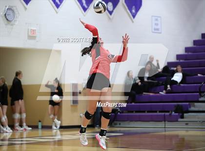 Thumbnail 3 in Unioto vs. Circleville (OHSAA D2 District) photogallery.
