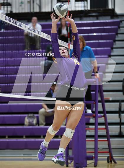 Thumbnail 3 in Unioto vs. Circleville (OHSAA D2 District) photogallery.