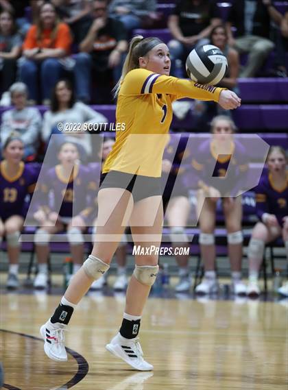 Thumbnail 1 in Unioto vs. Circleville (OHSAA D2 District) photogallery.