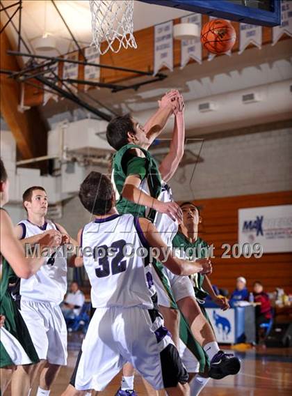 Thumbnail 3 in Brea Olinda vs Carlsbad (MaxPreps Holiday Classic) photogallery.