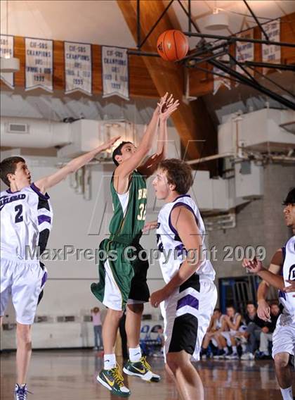 Thumbnail 3 in Brea Olinda vs Carlsbad (MaxPreps Holiday Classic) photogallery.
