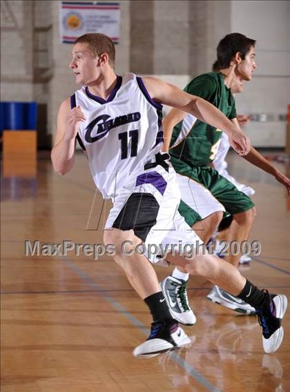 Thumbnail 2 in Brea Olinda vs Carlsbad (MaxPreps Holiday Classic) photogallery.