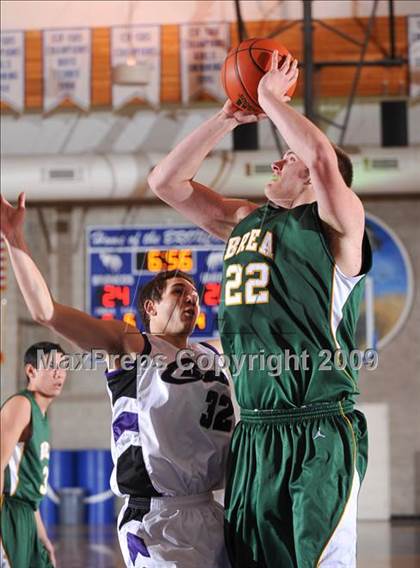 Thumbnail 1 in Brea Olinda vs Carlsbad (MaxPreps Holiday Classic) photogallery.