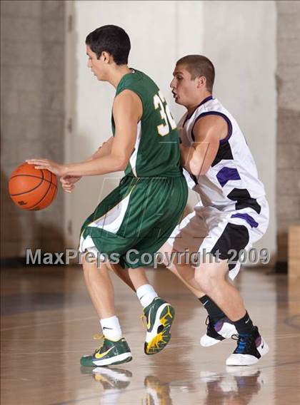 Thumbnail 3 in Brea Olinda vs Carlsbad (MaxPreps Holiday Classic) photogallery.