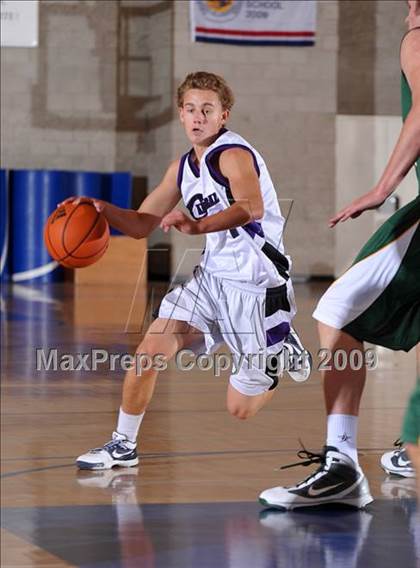 Thumbnail 3 in Brea Olinda vs Carlsbad (MaxPreps Holiday Classic) photogallery.