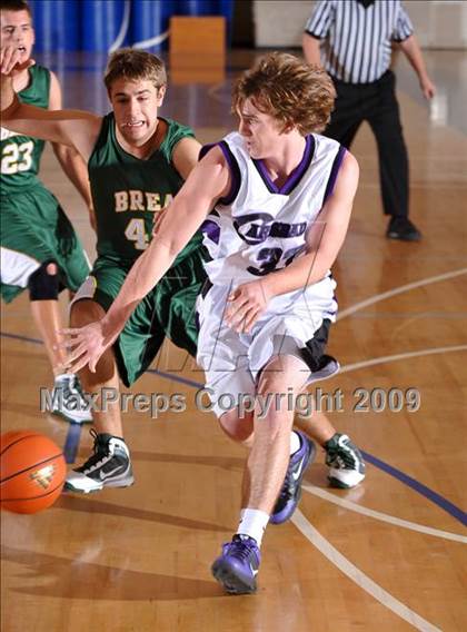Thumbnail 3 in Brea Olinda vs Carlsbad (MaxPreps Holiday Classic) photogallery.