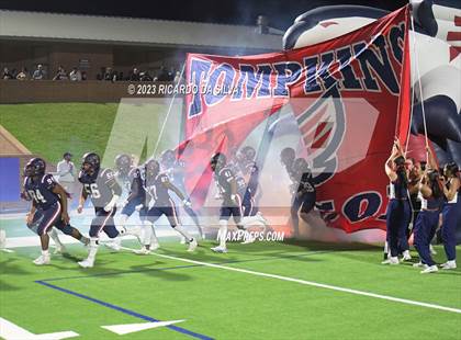 Thumbnail 1 in Tompkins vs Paetow photogallery.