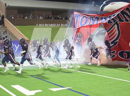 Thumbnail 2 in Tompkins vs Paetow photogallery.