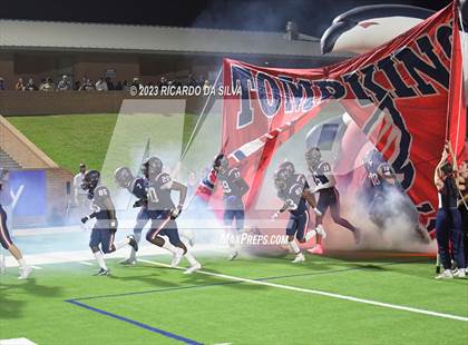 Thumbnail 2 in Tompkins vs Paetow photogallery.