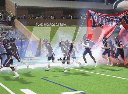Thumbnail 3 in Tompkins vs Paetow photogallery.