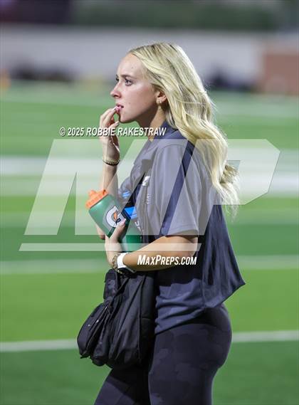 Thumbnail 1 in Little Elm @ Walnut Grove photogallery.