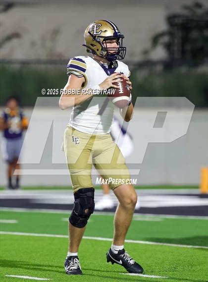 Thumbnail 2 in Little Elm @ Walnut Grove photogallery.