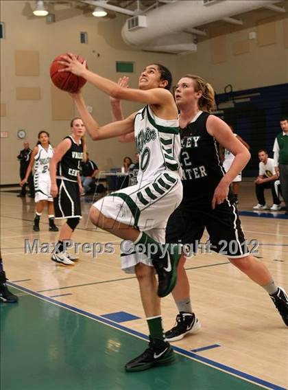 Thumbnail 2 in Valley Center vs. McNair (So Cal Holiday Prep Classic) photogallery.