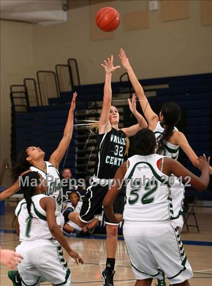 Thumbnail 1 in Valley Center vs. McNair (So Cal Holiday Prep Classic) photogallery.