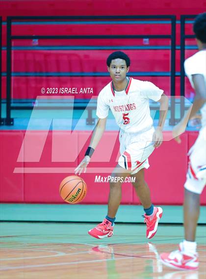 Thumbnail 1 in Pflugerville Connally @ Manor photogallery.