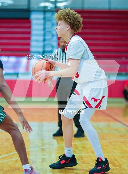 Thumbnail 2 in Pflugerville Connally @ Manor photogallery.