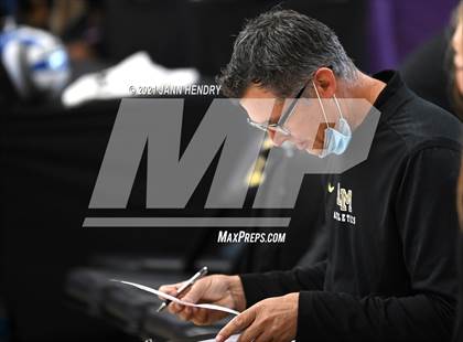Thumbnail 2 in Village Christian vs. Archbishop Mitty (Durango Fall Classic) photogallery.