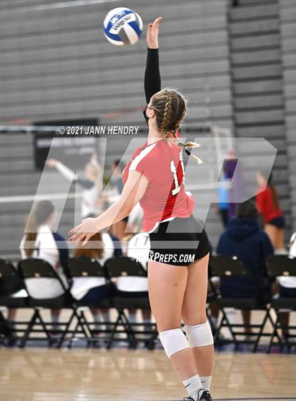 Thumbnail 1 in Village Christian vs. Archbishop Mitty (Durango Fall Classic) photogallery.