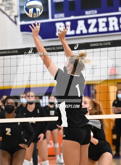 Thumbnail 3 in Village Christian vs. Archbishop Mitty (Durango Fall Classic) photogallery.