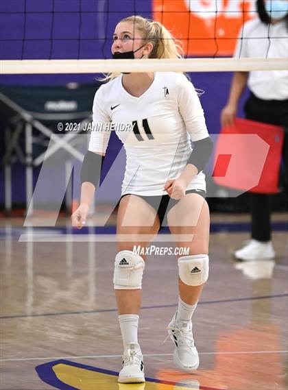 Thumbnail 3 in Village Christian vs. Archbishop Mitty (Durango Fall Classic) photogallery.
