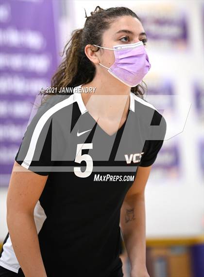 Thumbnail 1 in Village Christian vs. Archbishop Mitty (Durango Fall Classic) photogallery.