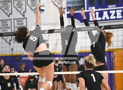 Thumbnail 1 in Village Christian vs. Archbishop Mitty (Durango Fall Classic) photogallery.