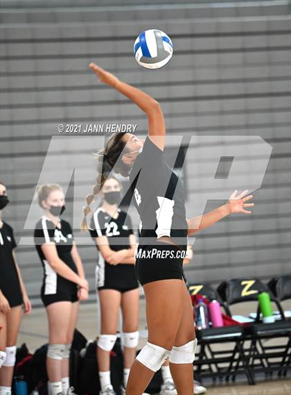 Thumbnail 1 in Village Christian vs. Archbishop Mitty (Durango Fall Classic) photogallery.