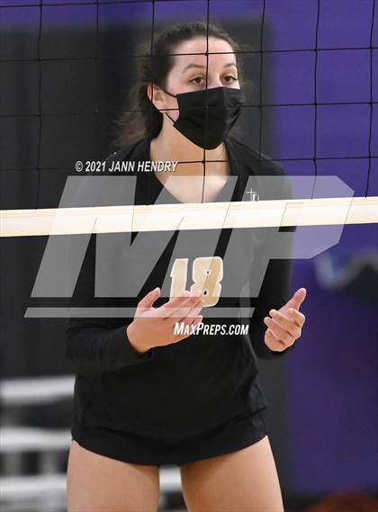 Thumbnail 3 in Village Christian vs. Archbishop Mitty (Durango Fall Classic) photogallery.