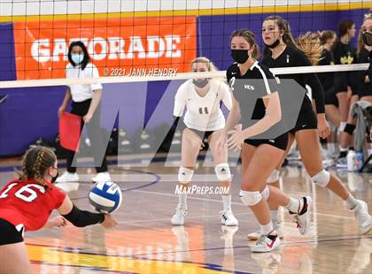 Thumbnail 2 in Village Christian vs. Archbishop Mitty (Durango Fall Classic) photogallery.