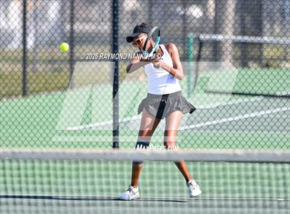 Thumbnail 2 in FHSAA 4A District 10 (Day 2) photogallery.