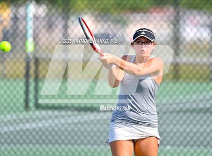 Thumbnail 1 in FHSAA 4A District 10 (Day 2) photogallery.