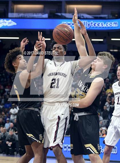 Thumbnail 2 in Bishop Montgomery vs. Woodcreek (CIF State Open Division Final) photogallery.