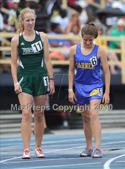 Thumbnail 2 in NCHSAA 4A Track and Field Championships photogallery.