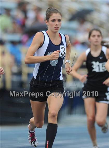 Thumbnail 1 in NCHSAA 4A Track and Field Championships photogallery.