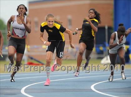 Thumbnail 2 in NCHSAA 4A Track and Field Championships photogallery.