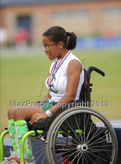 Thumbnail 3 in NCHSAA 4A Track and Field Championships photogallery.