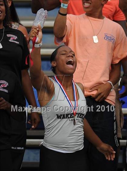 Thumbnail 2 in NCHSAA 4A Track and Field Championships photogallery.