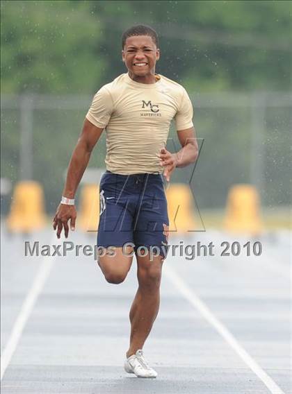 Thumbnail 3 in NCHSAA 4A Track and Field Championships photogallery.