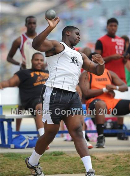 Thumbnail 1 in NCHSAA 4A Track and Field Championships photogallery.